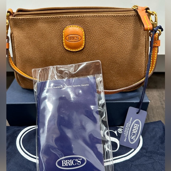 Bric’s camel caviar suede leather mini bag. - Picture 5 of 16